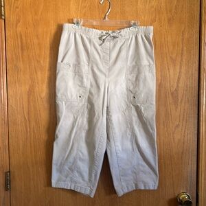 Gently worn, Westbound beige capris size 12.